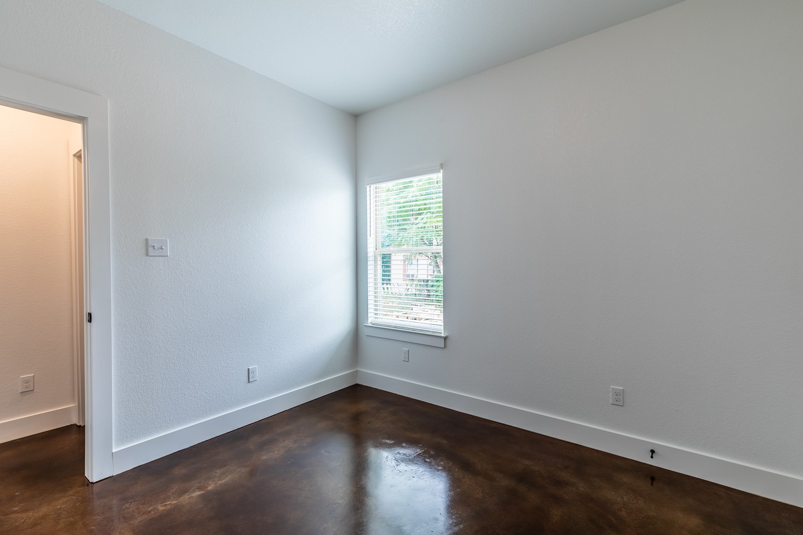 602 Washington Street Mcgregor TX 76657