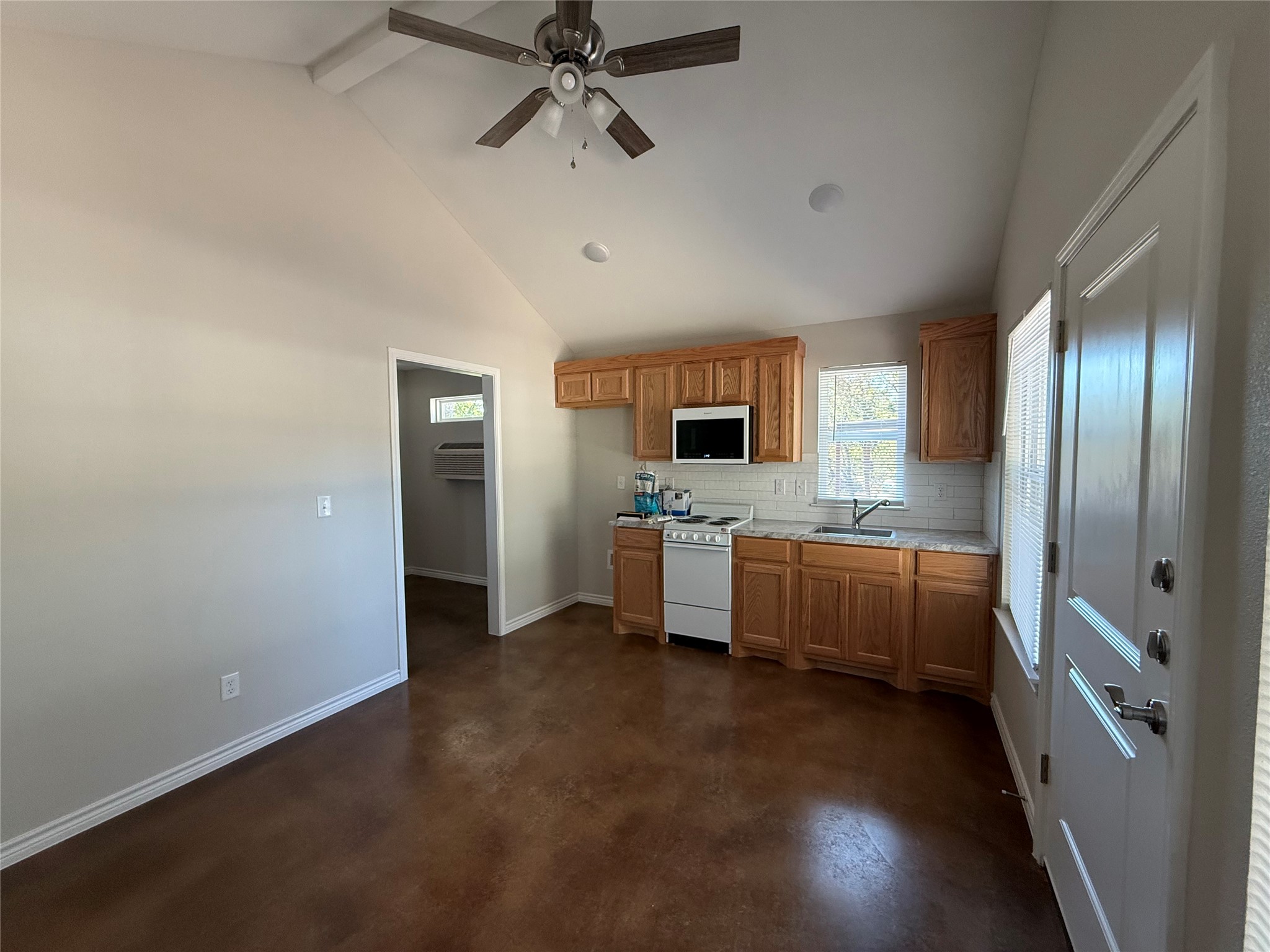 1704 E 3rd Street Lampasas TX 76550
