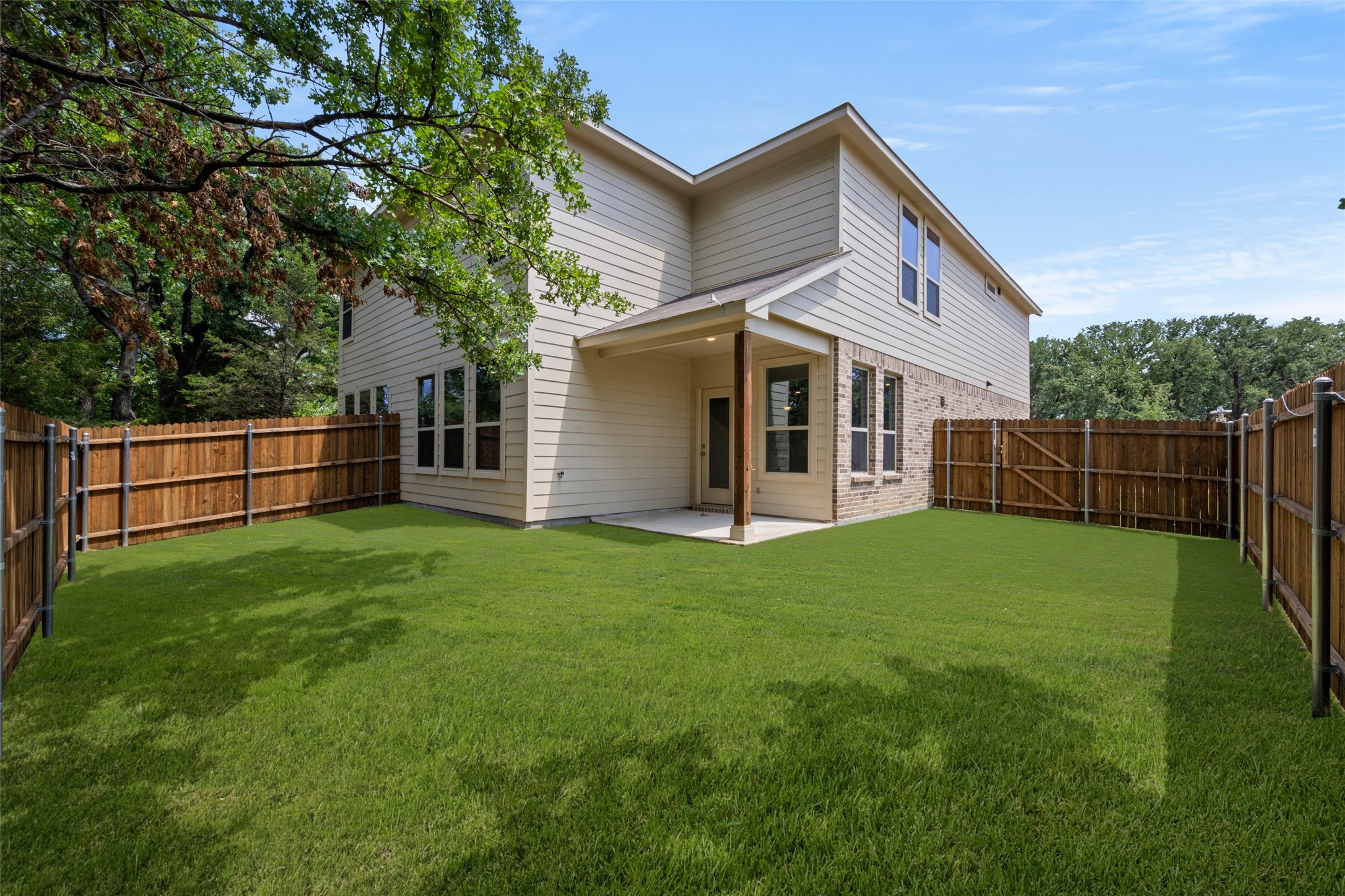 3121-3123 Long Rope Lane Denton TX 76205