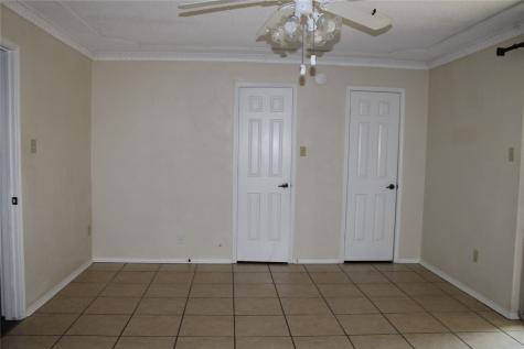615 Renfro Street Burleson TX 76028