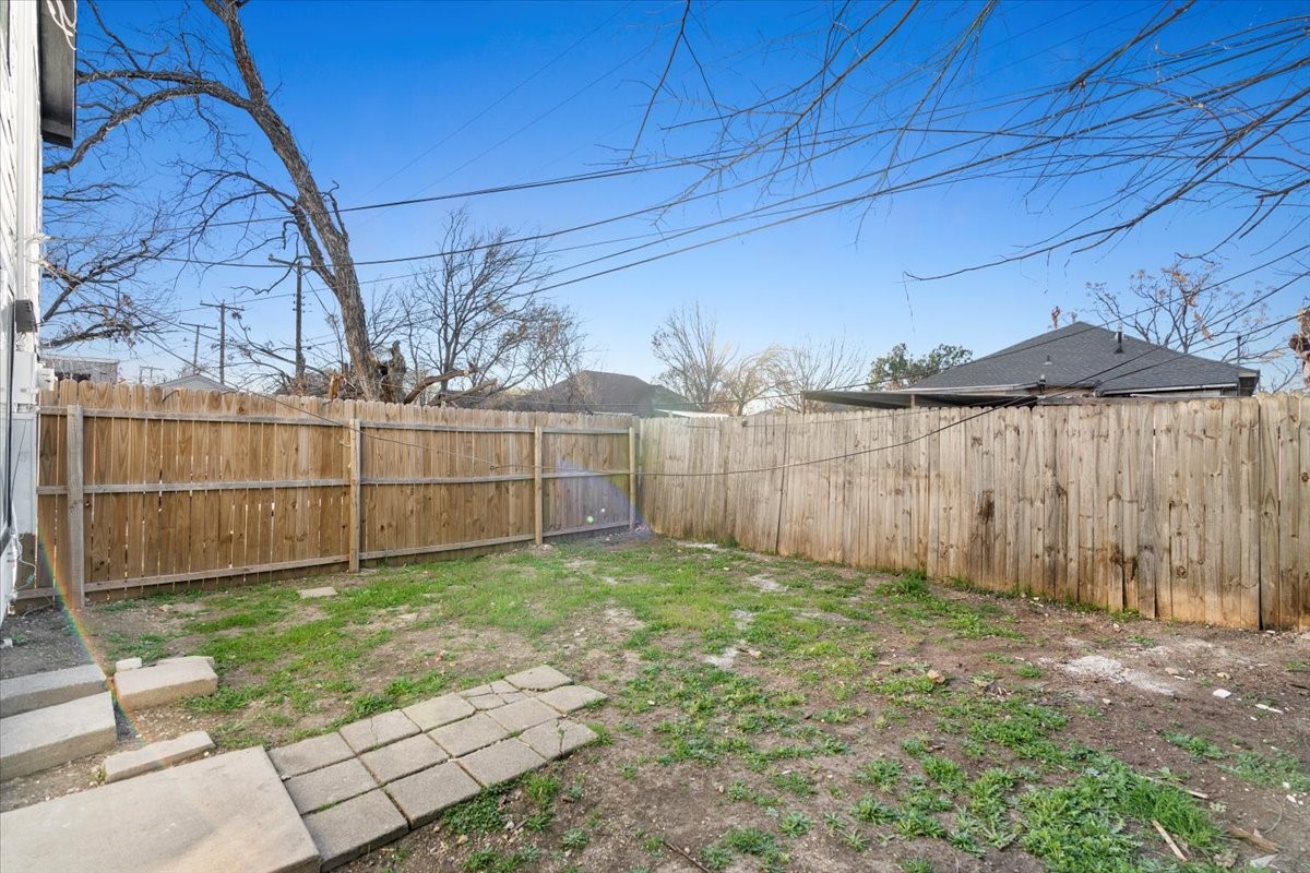 1922 Saint Louis Avenue Fort Worth TX 76110