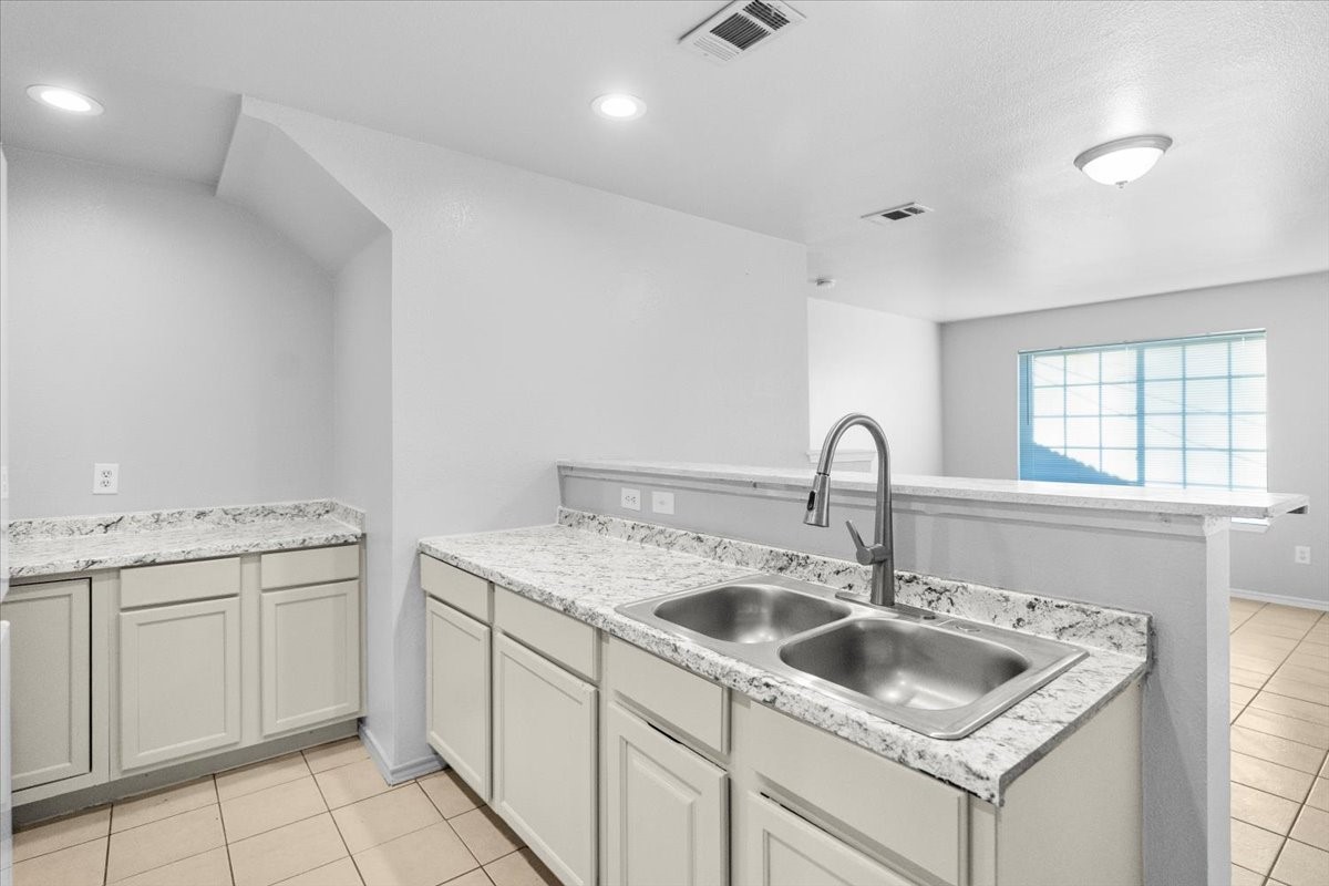 1922 Saint Louis Avenue Fort Worth TX 76110
