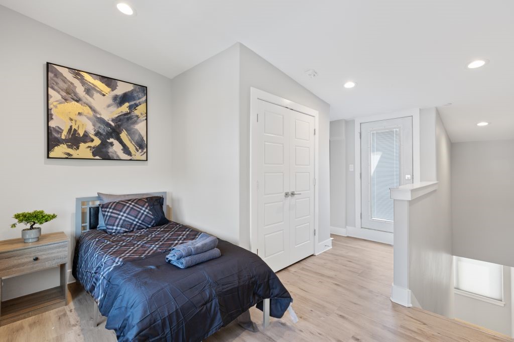1120 Galveston Avenue Fort Worth TX 76104
