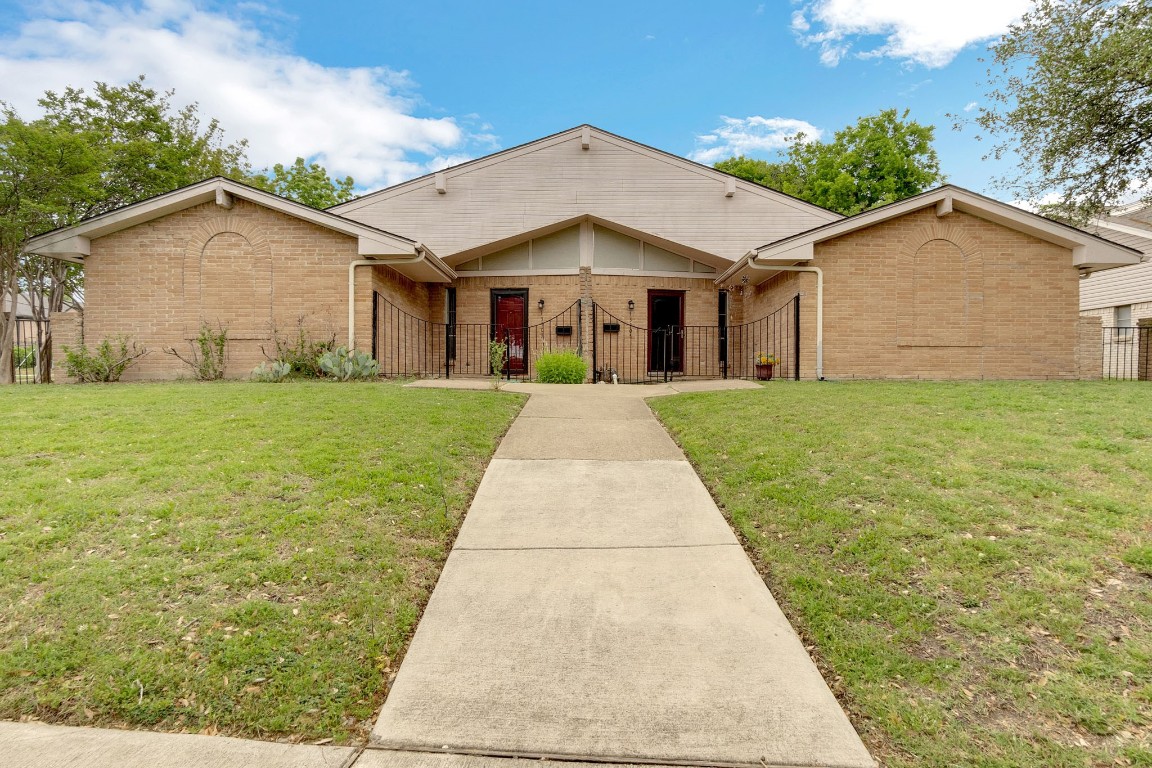 13303 Southview Lane Dallas TX 75240