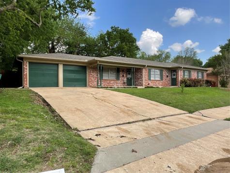 2413 N Lockhart Street Sherman TX 75092
