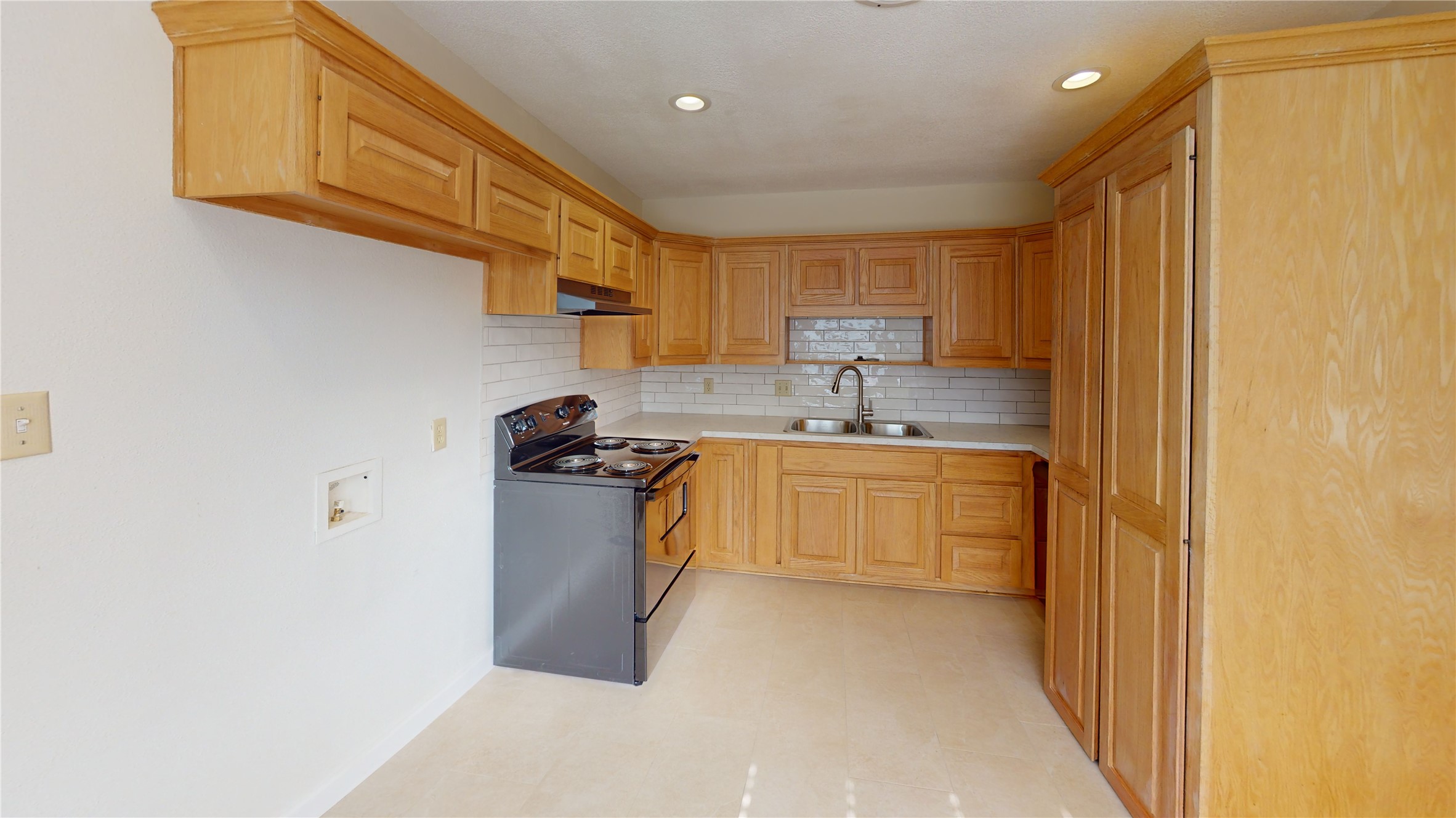2413 N Lockhart Street Sherman TX 75092