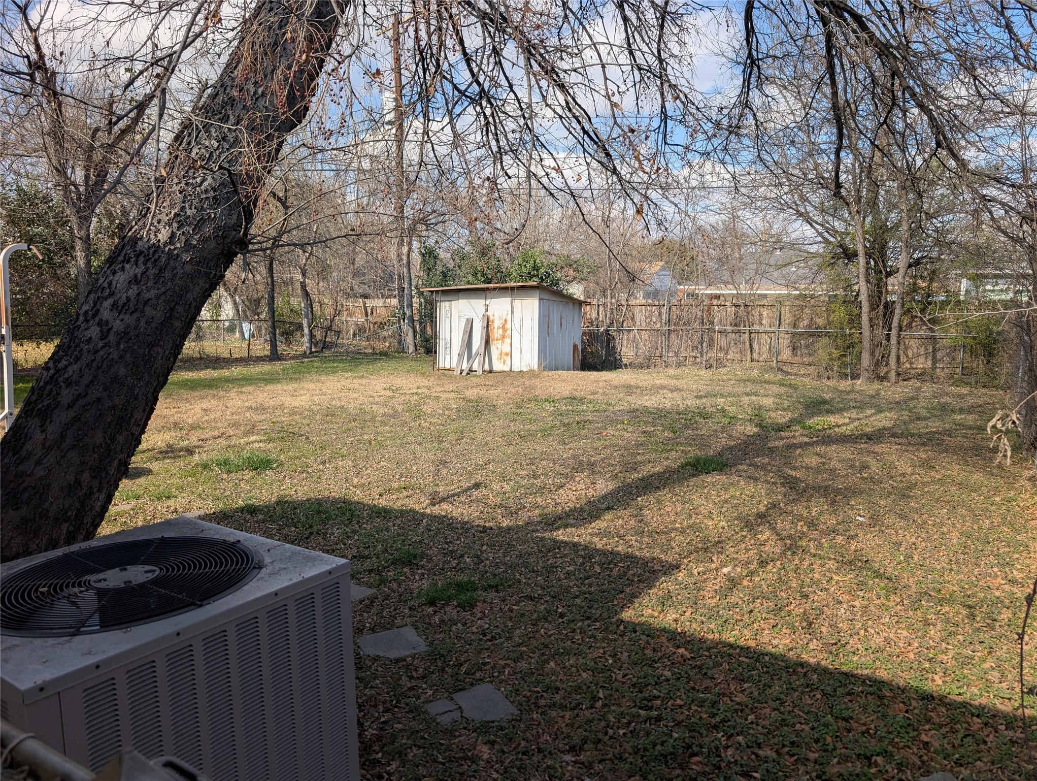 2600 W Bewick Street Fort Worth TX 76109