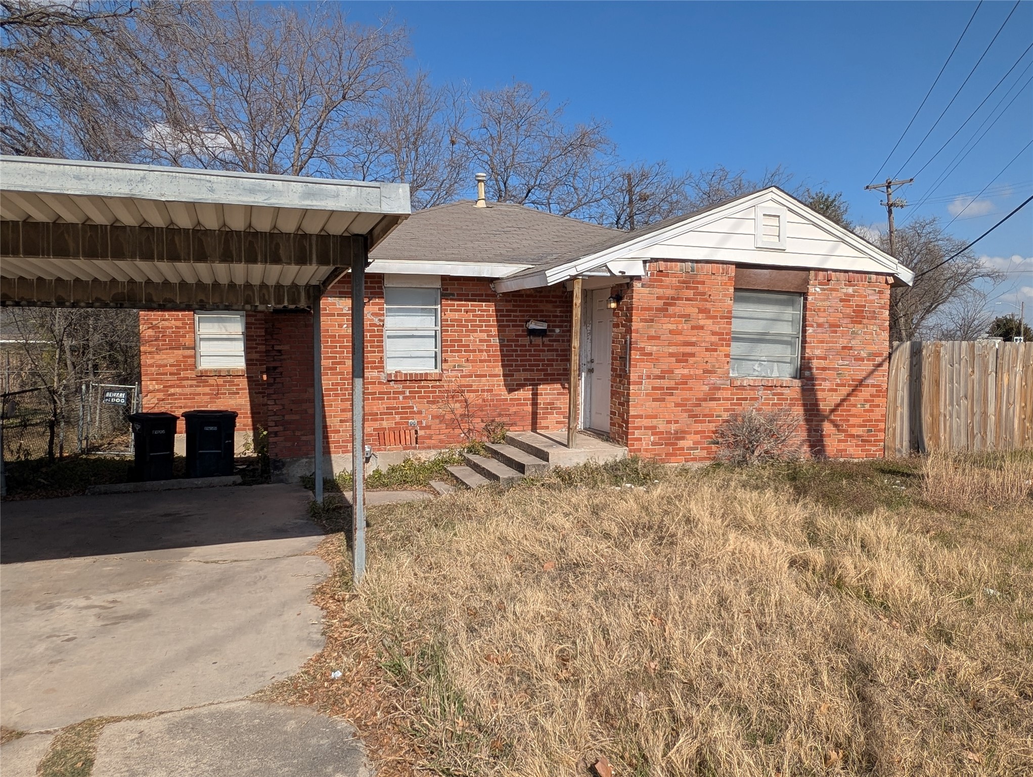 2600 W Bewick Street Fort Worth TX 76109