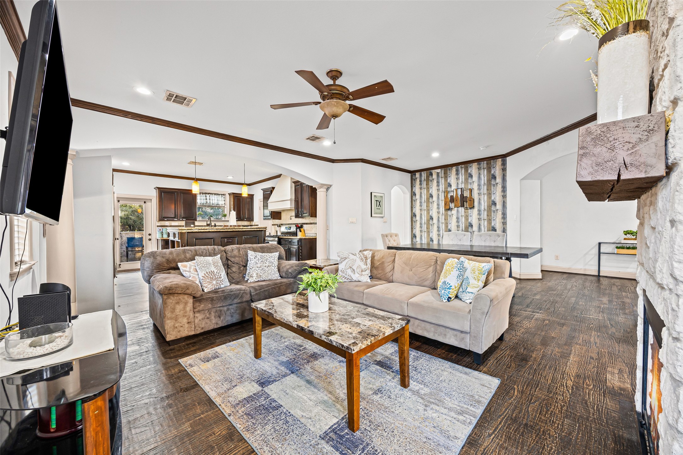 5100 Mission Avenue Dallas TX 75206