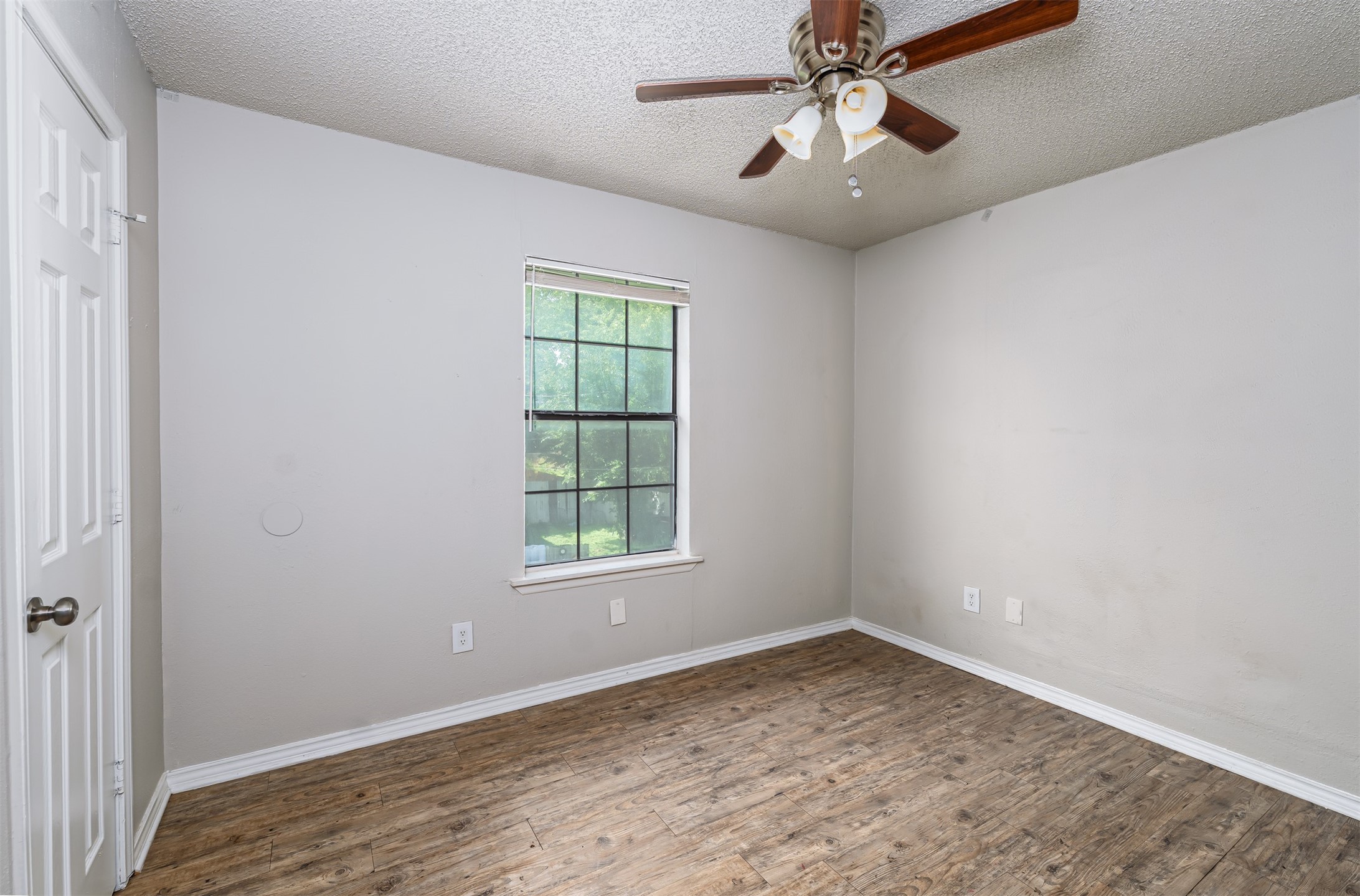 4917 Miller Avenue Fort Worth TX 76119