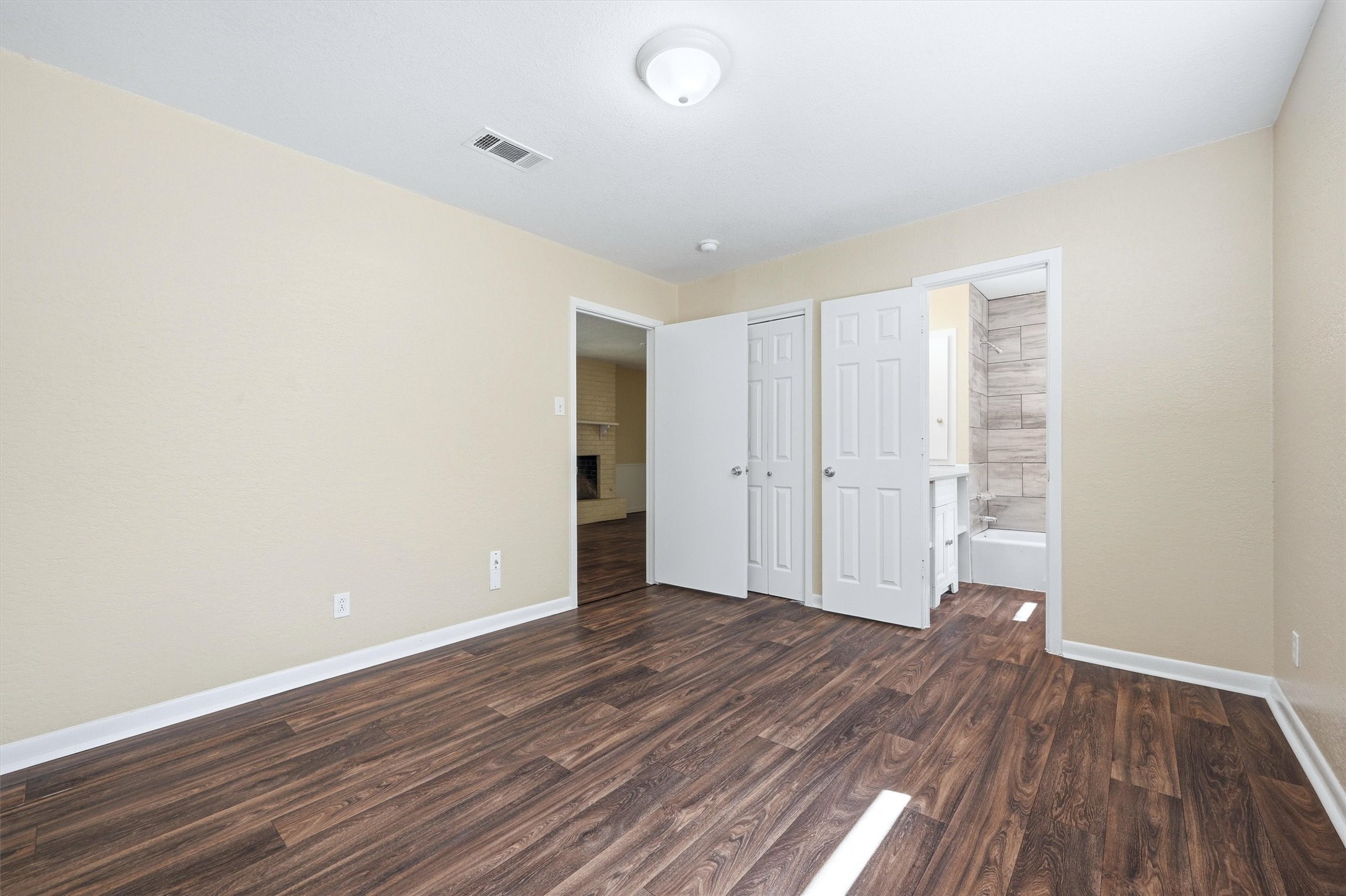 421 & 423 N Carl Street Sherman TX 75092