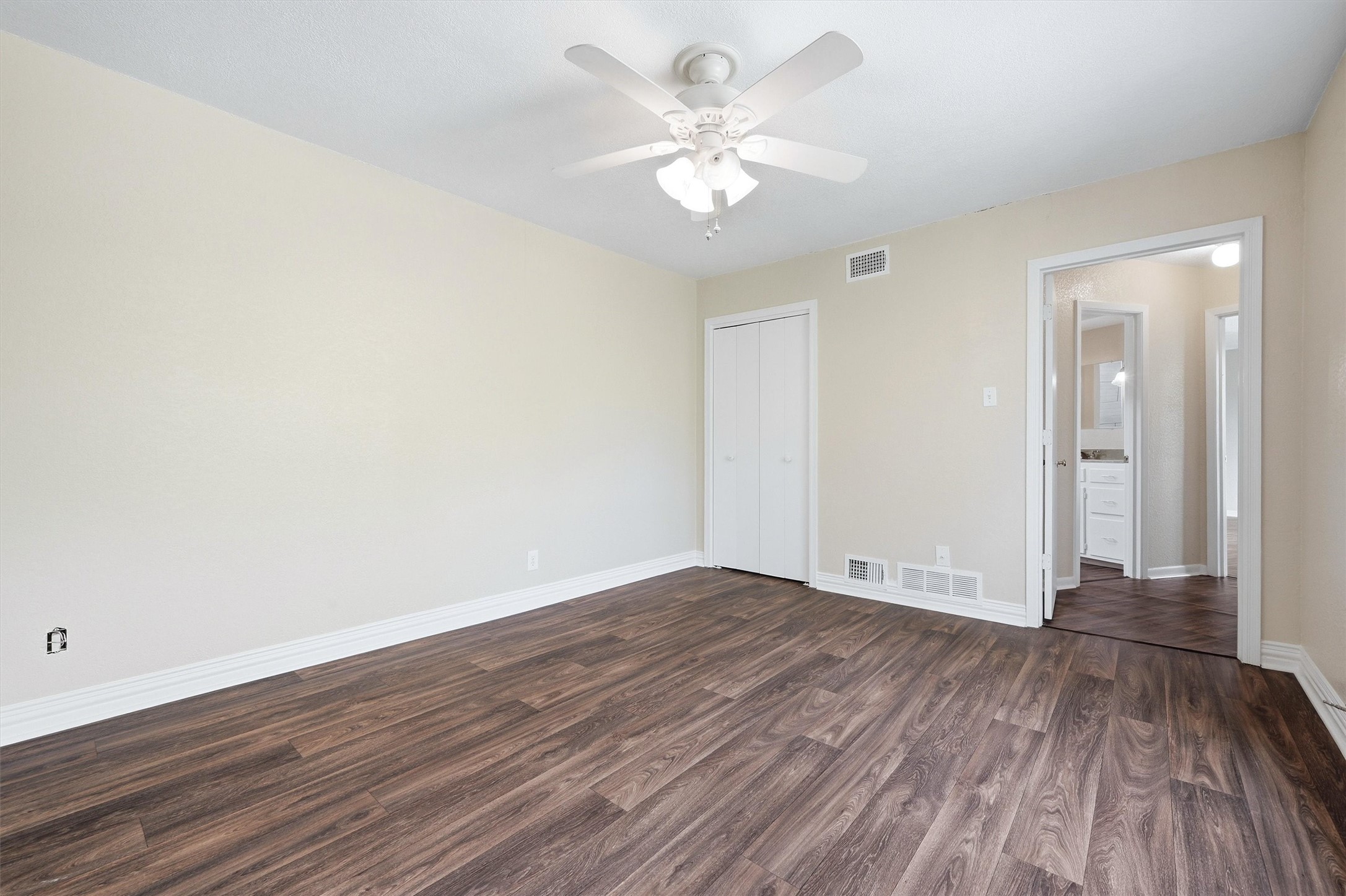 421 & 423 N Carl Street Sherman TX 75092