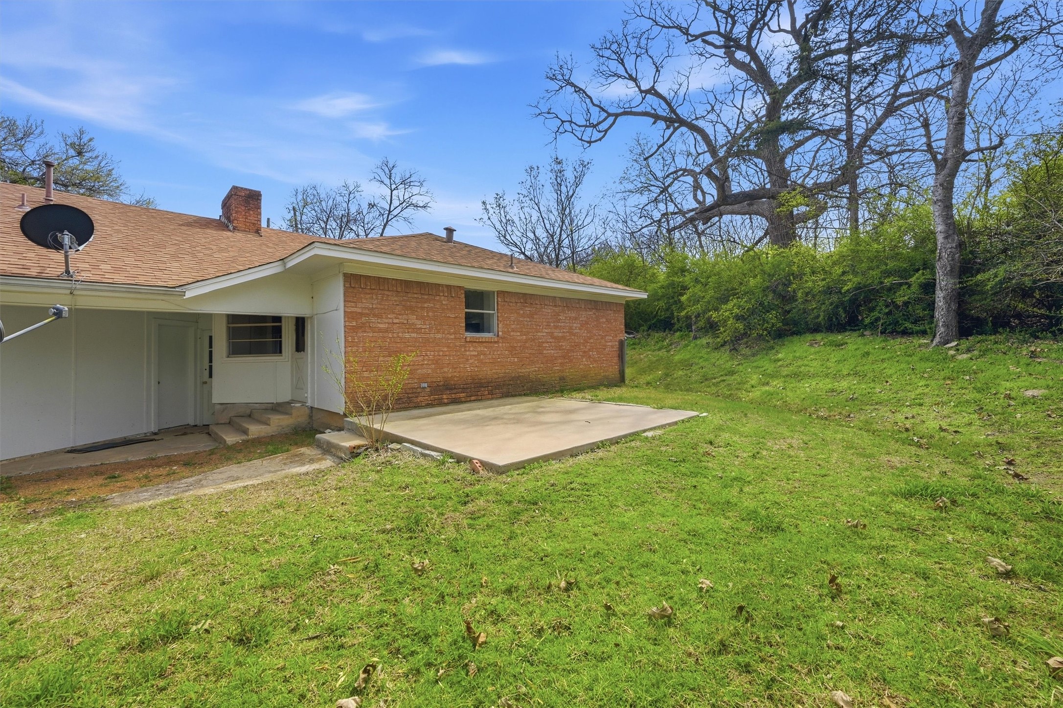 421 & 423 N Carl Street Sherman TX 75092