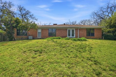 421 & 423 N Carl Street Sherman TX 75092