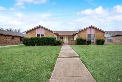 932 Cottonwood Trail Benbrook TX 76126
