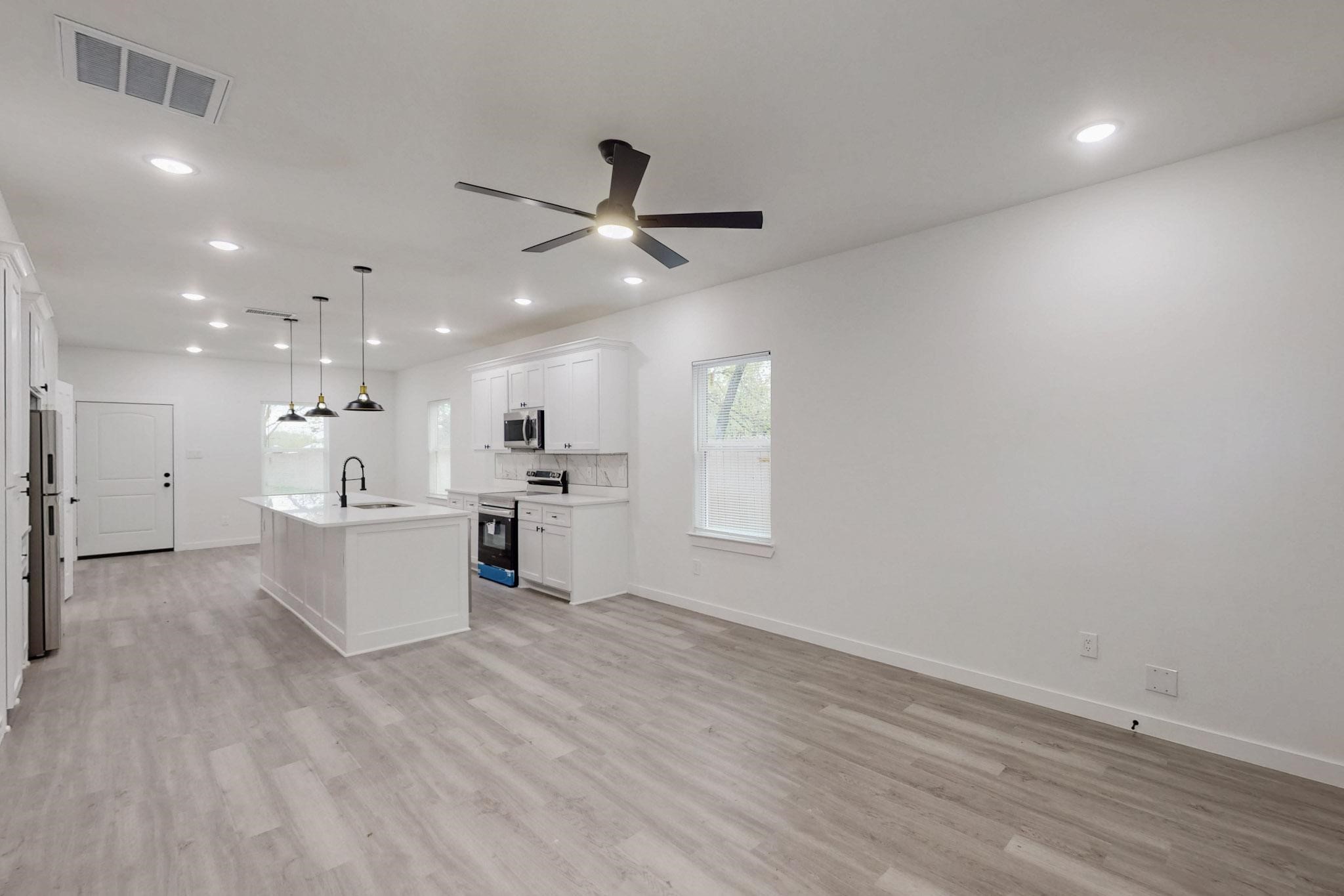 1213 Mill Street Gainesville TX 76240