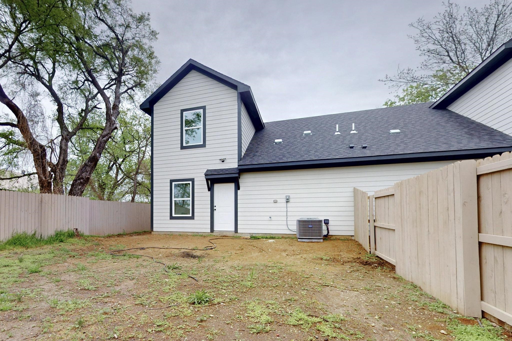 1213 Mill Street Gainesville TX 76240