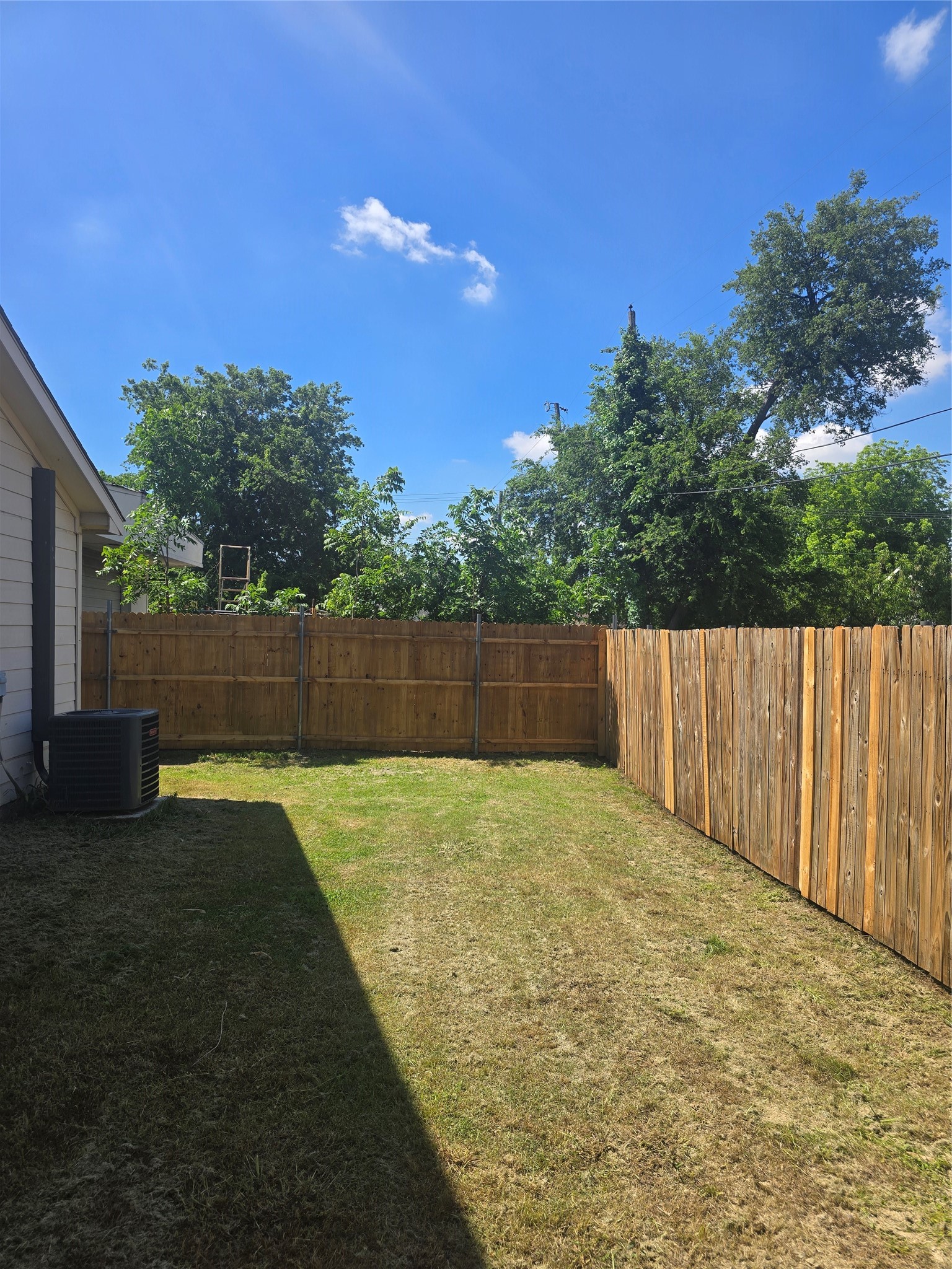 105 Garfield Street Garland TX 75042