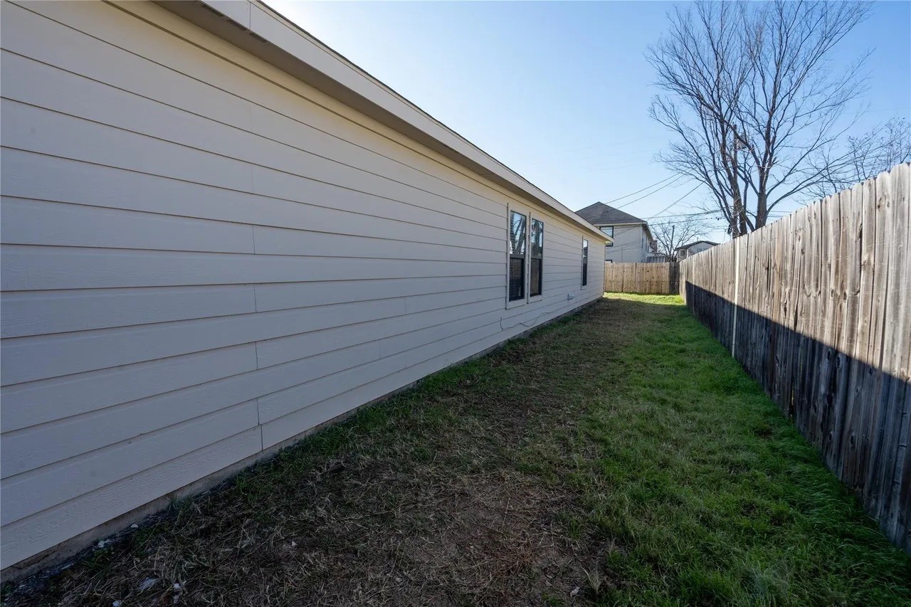 105 Garfield Street Garland TX 75042