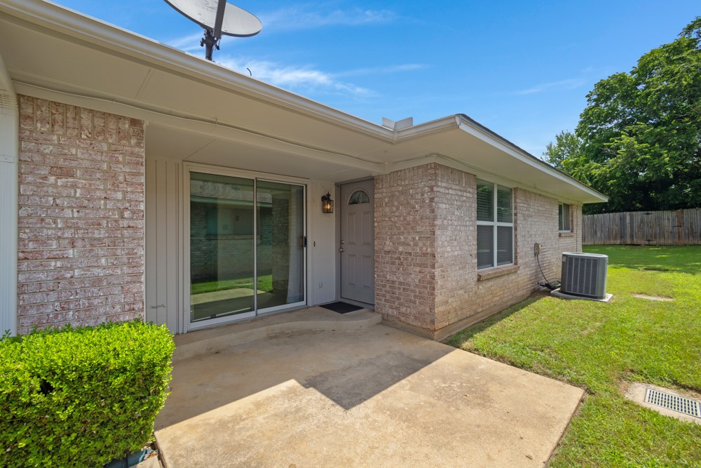 2416-2418 Bolivar Street Denton TX 76201