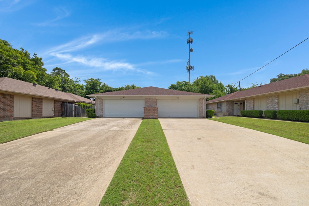 2416-2418 Bolivar Street Denton TX 76201
