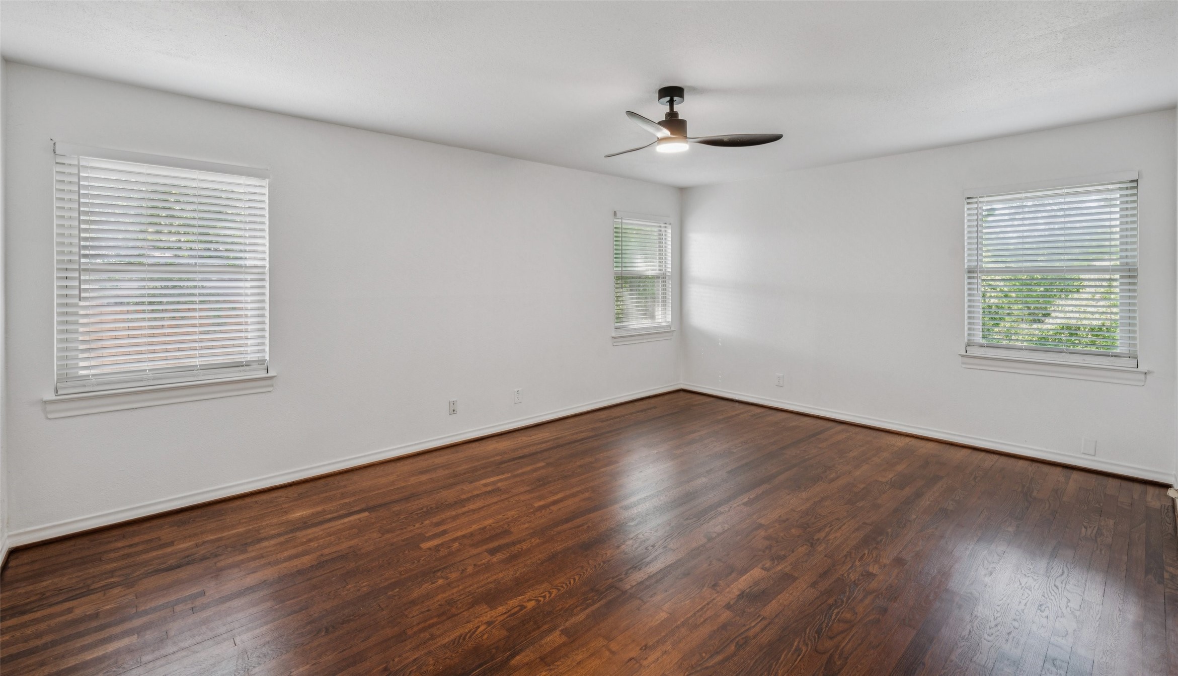 1804-1806 Mariposa Drive Dallas TX 75228