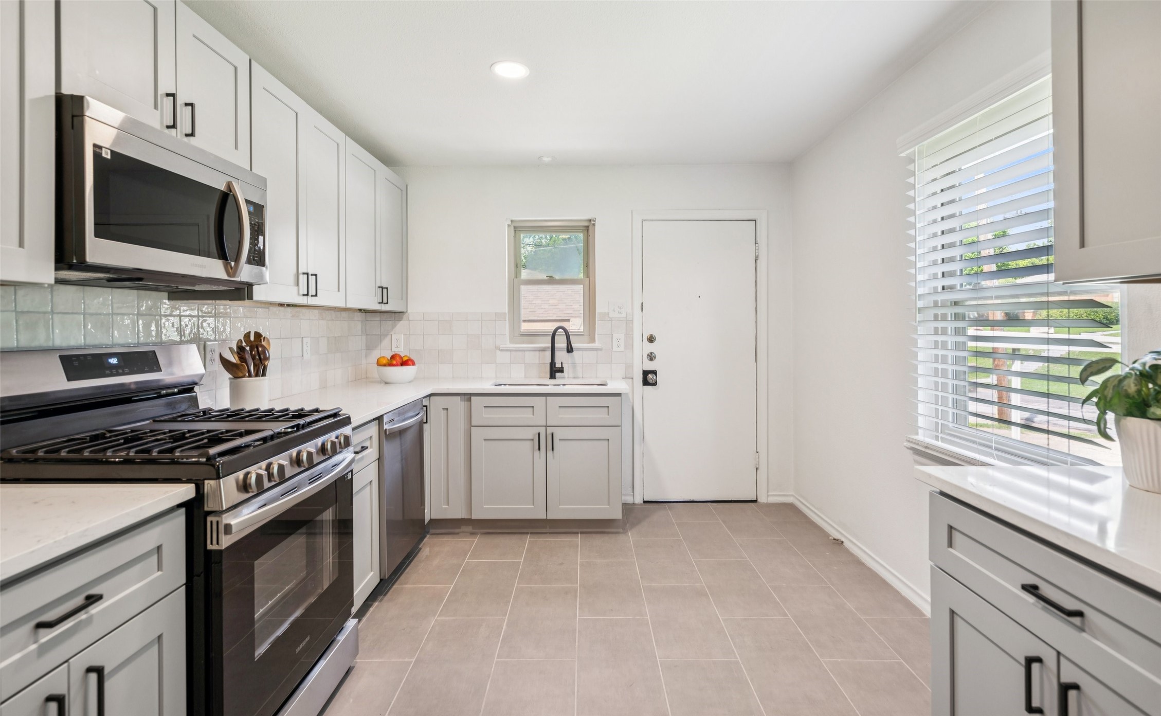 1804-1806 Mariposa Drive Dallas TX 75228