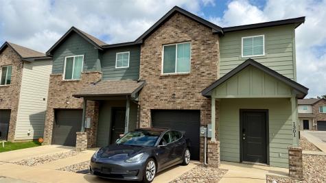 1301-1302 Boxwood Lane Forest Hill TX 76140