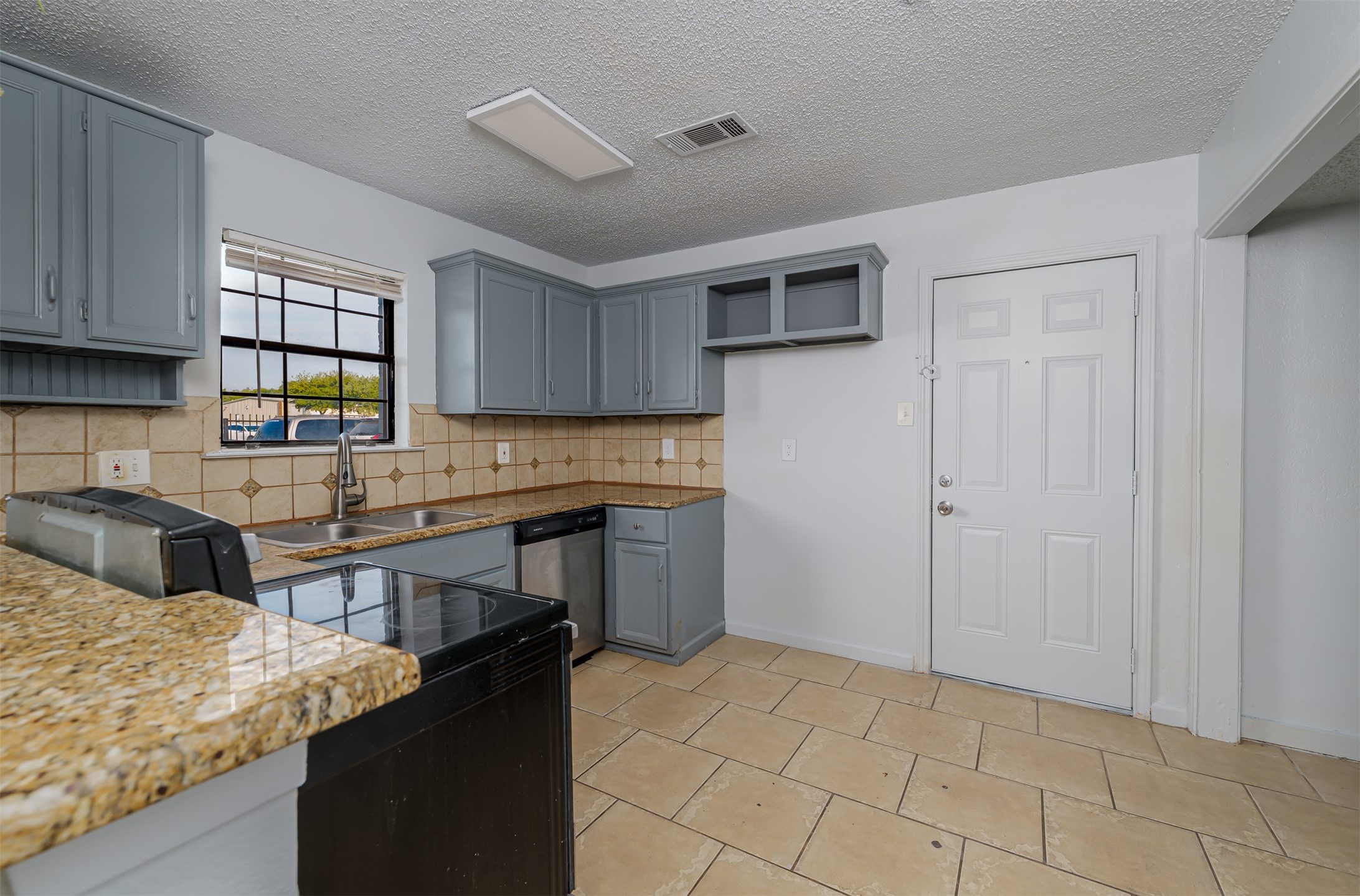 4951 Miller Avenue Fort Worth TX 76119