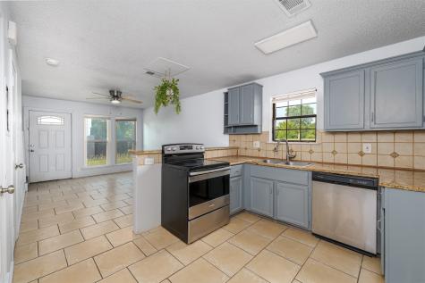 4951 Miller Avenue Fort Worth TX 76119