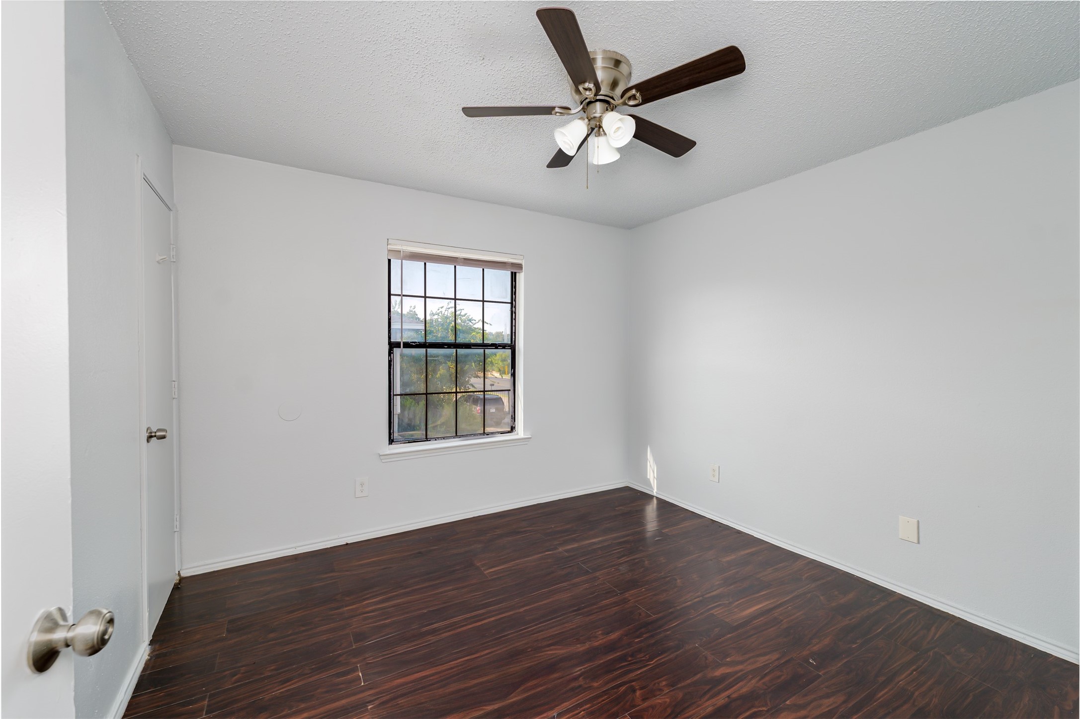 4951 Miller Avenue Fort Worth TX 76119