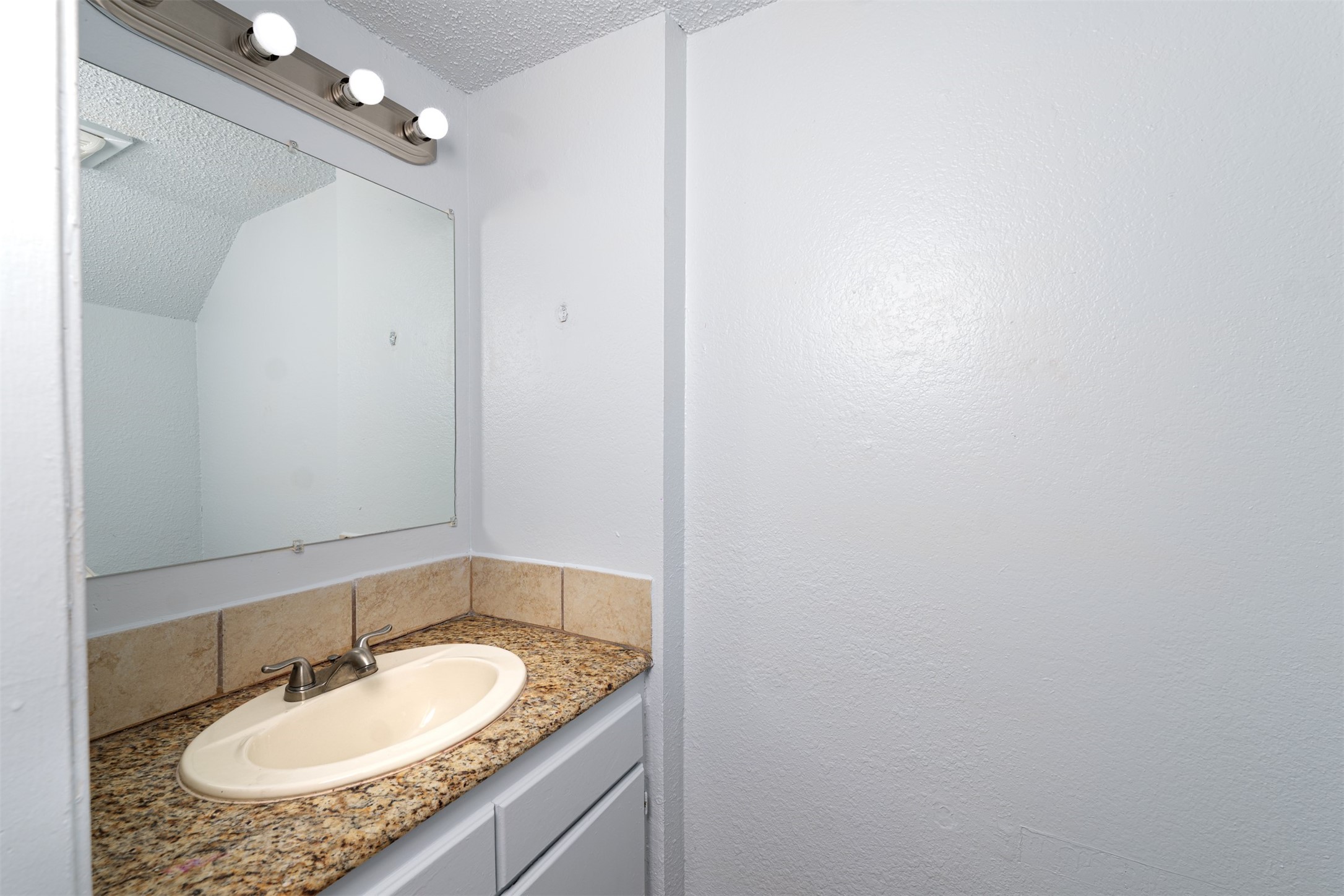 4951 Miller Avenue Fort Worth TX 76119