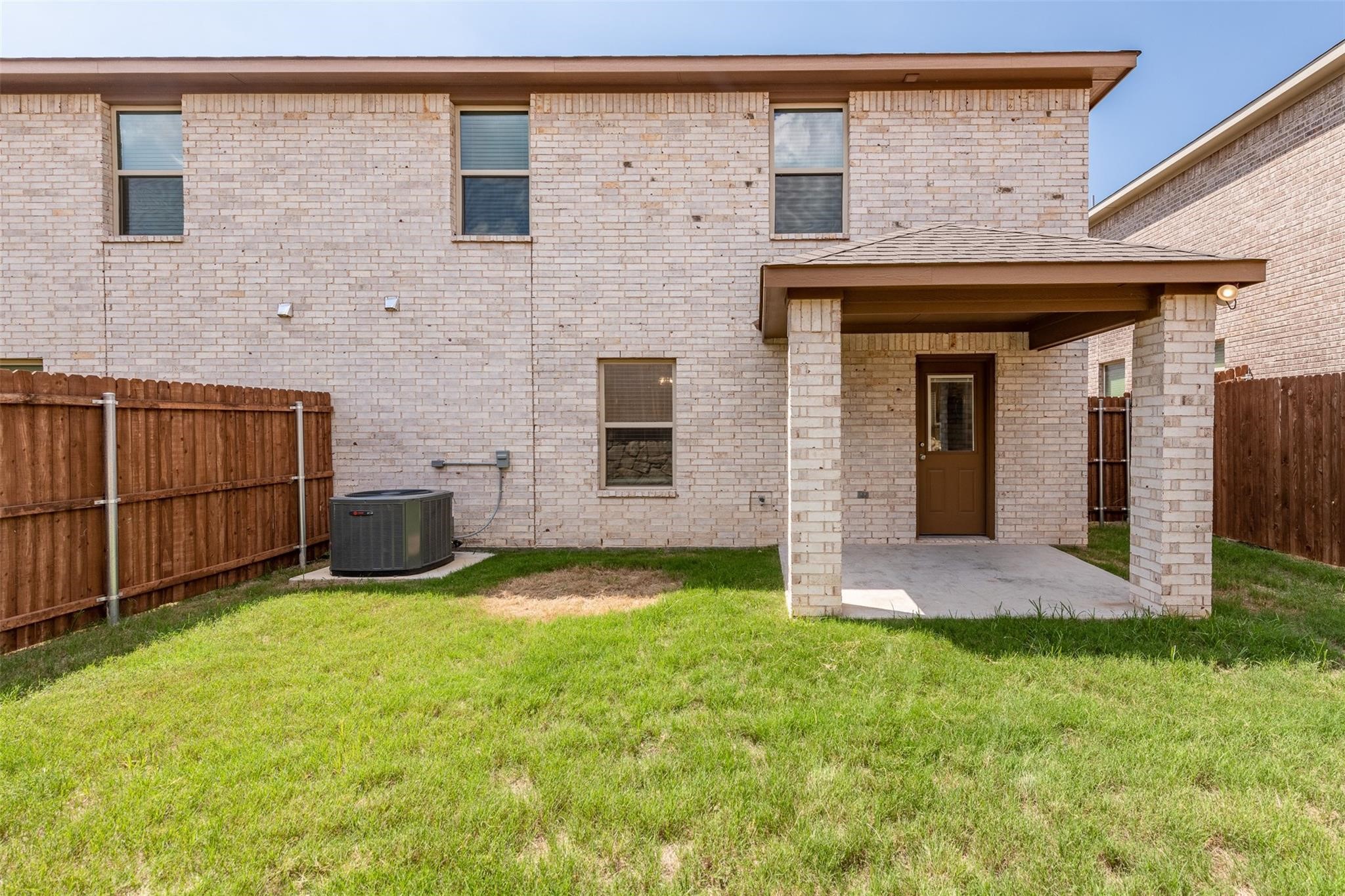 712 Rolling Terrace Circle Granbury TX 76049
