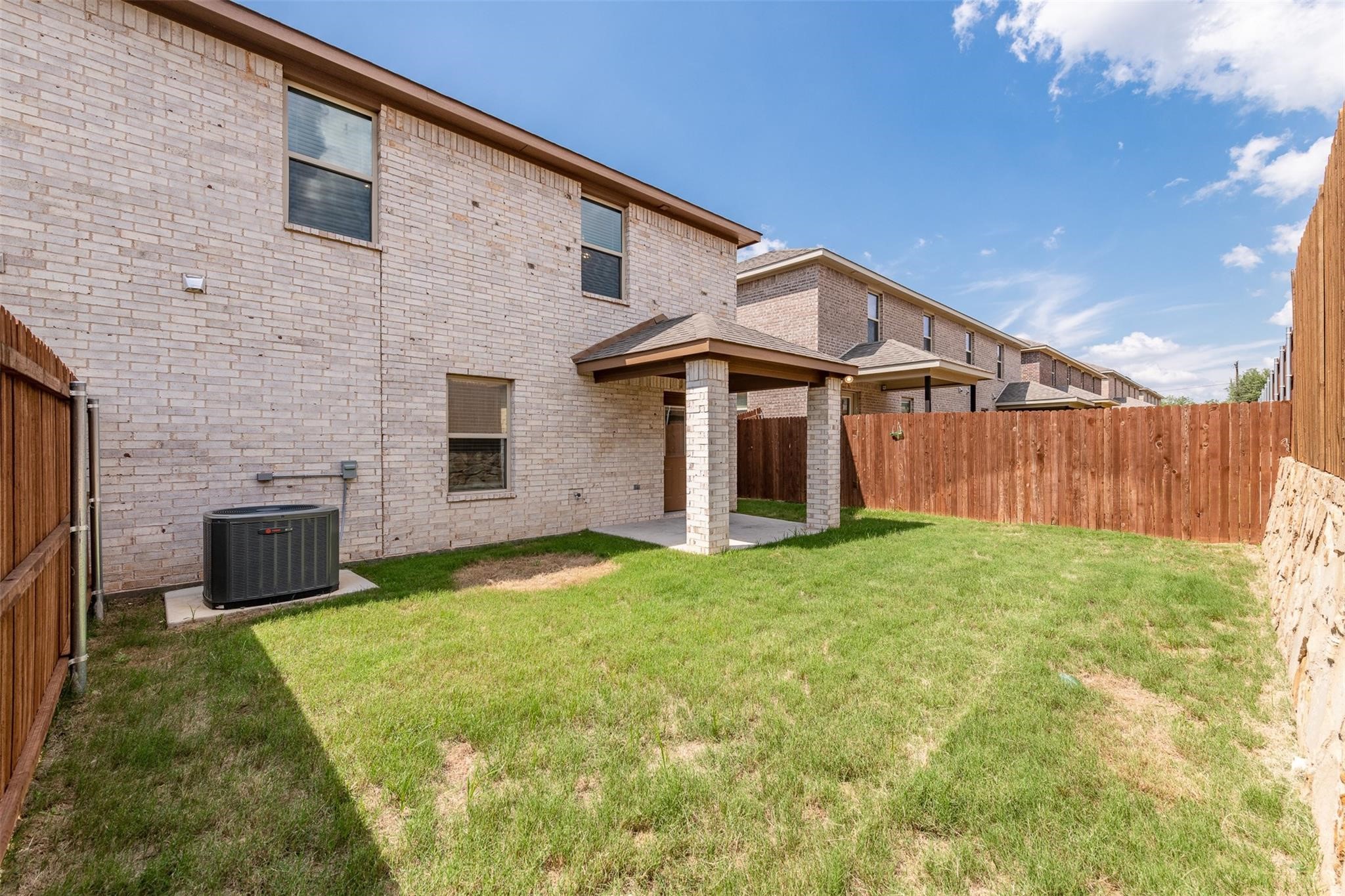 712 Rolling Terrace Circle Granbury TX 76049