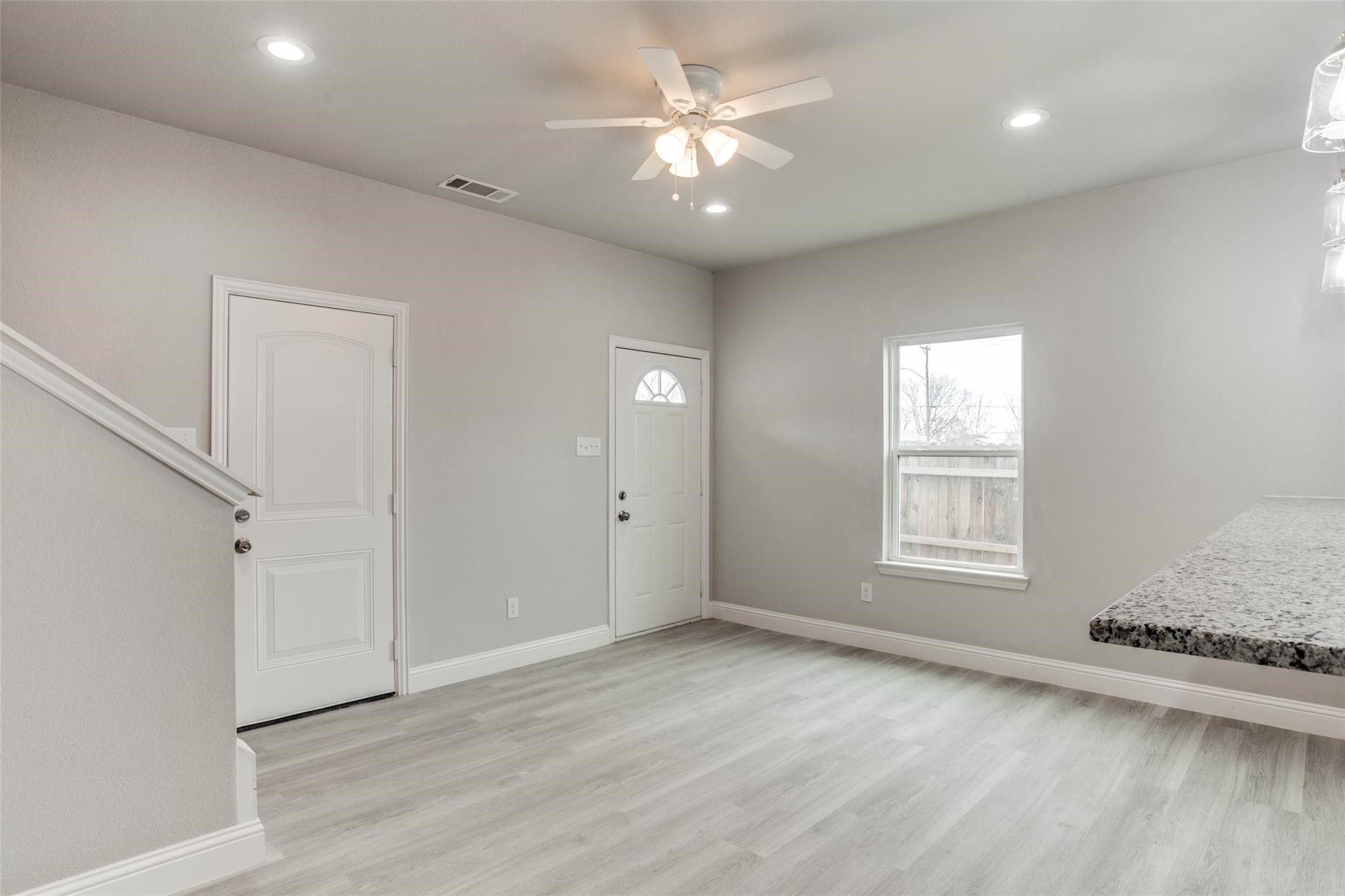1609 Daniel Street Fort Worth TX 76104