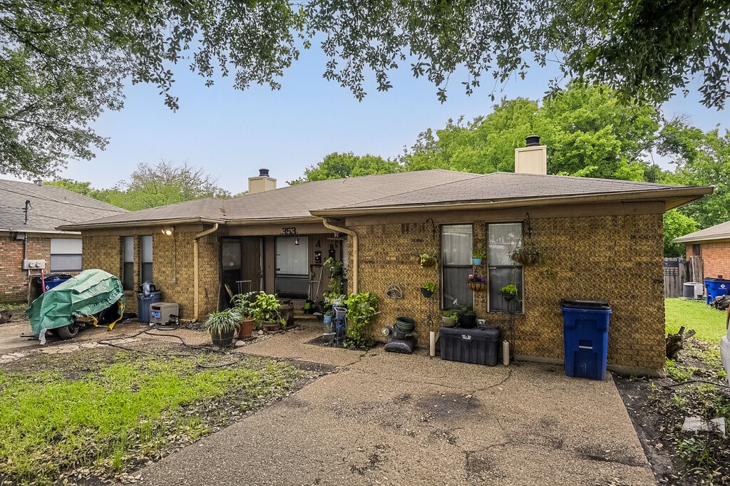 353 N Field Street Burleson TX 76028