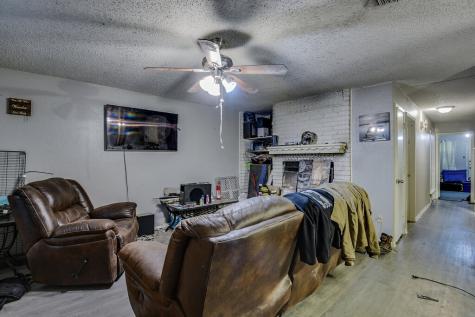 353 N Field Street Burleson TX 76028
