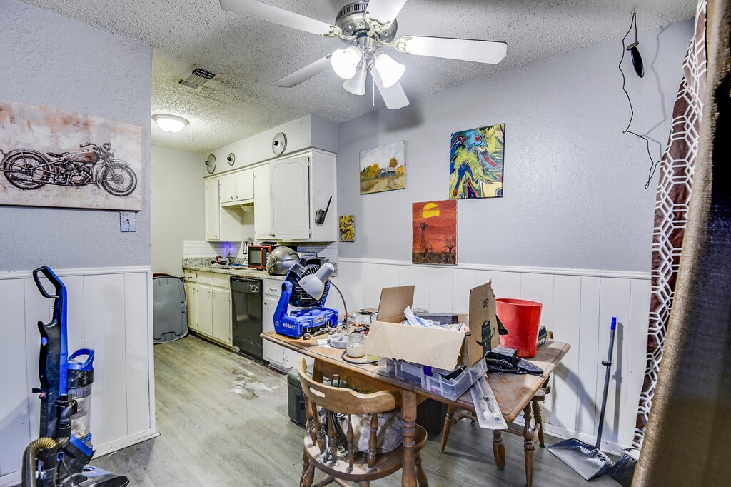 353 N Field Street Burleson TX 76028