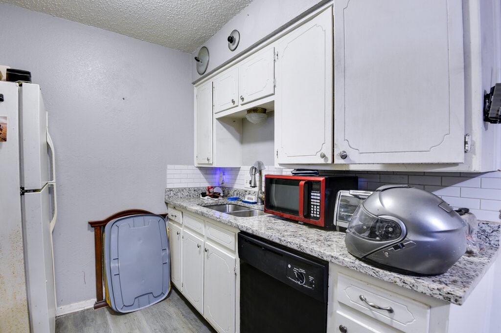 353 N Field Street Burleson TX 76028
