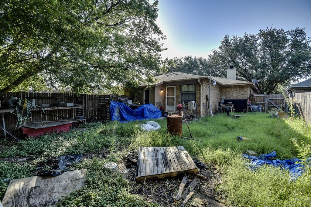 353 N Field Street Burleson TX 76028