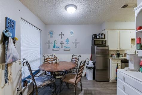 353 N Field Street Burleson TX 76028