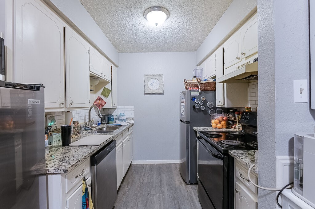 353 N Field Street Burleson TX 76028