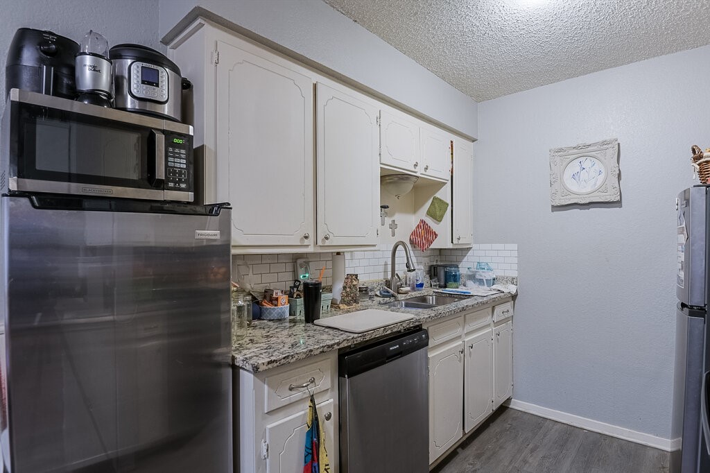 353 N Field Street Burleson TX 76028