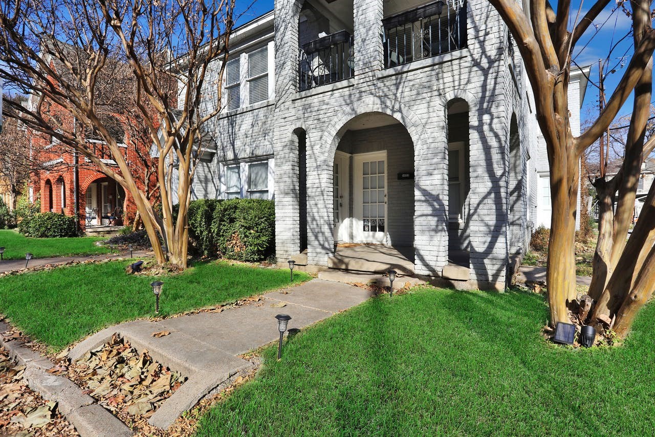 5821 La Vista Court Dallas TX 75206