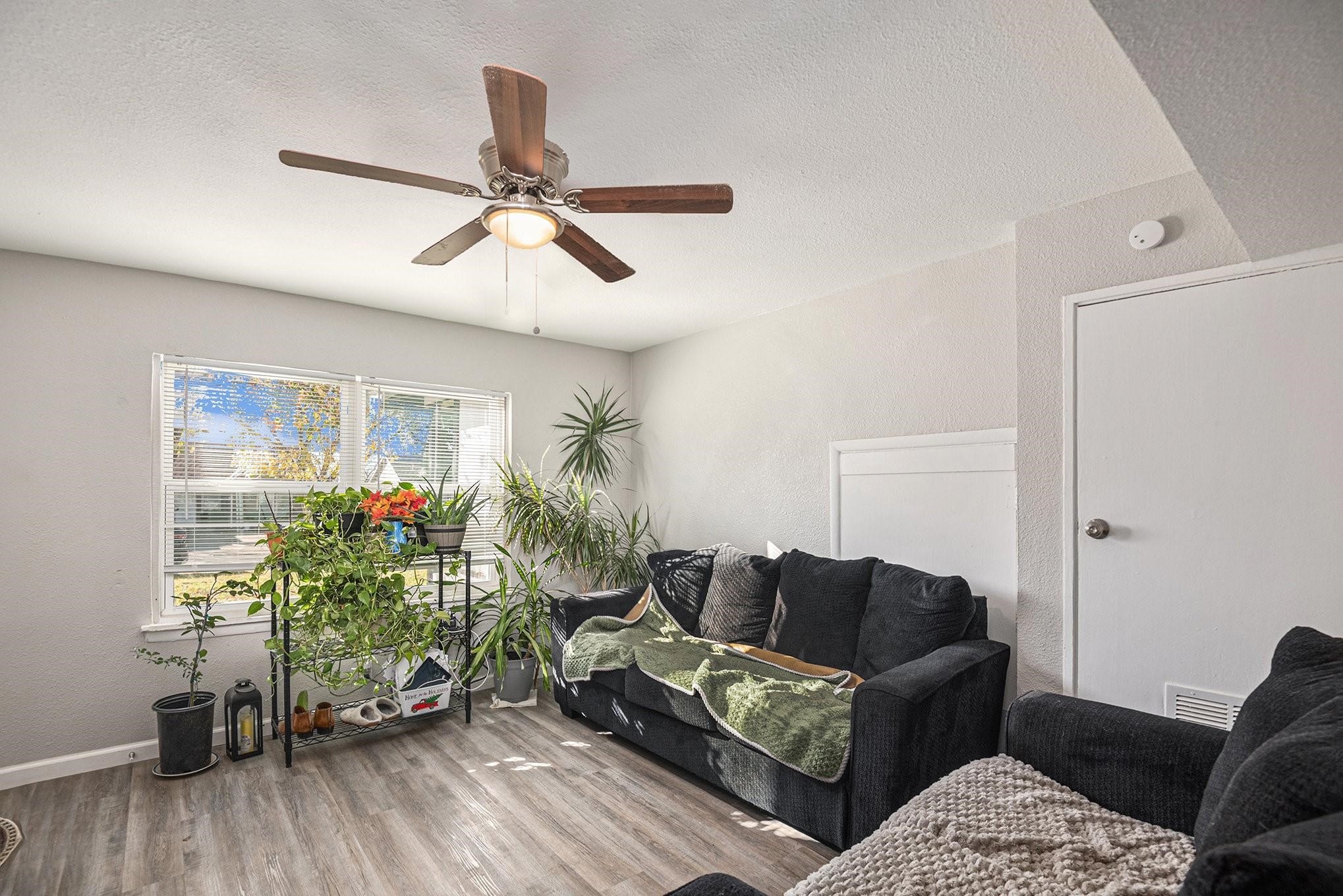 406 Dawson Circle Grand Prairie TX 75051