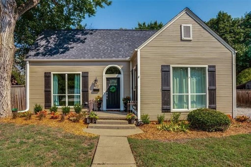 402 W Josephine Street Mckinney TX 75069