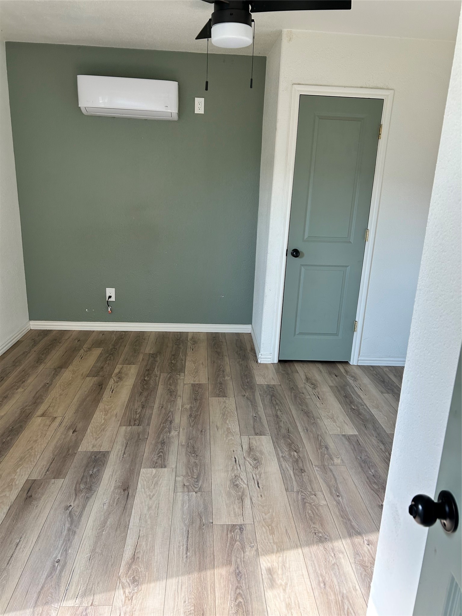 205 E Bremond Street Ennis TX 75119