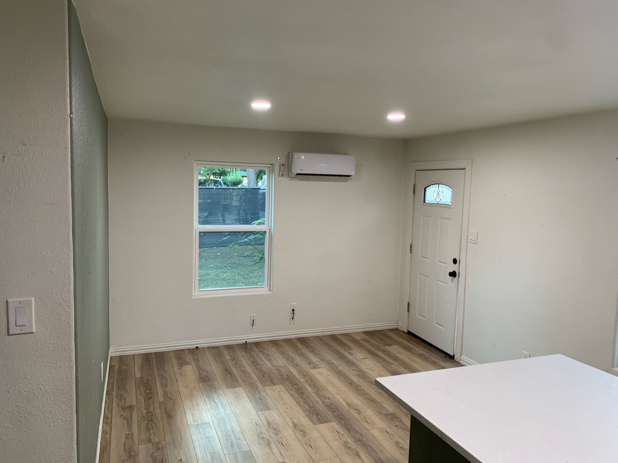 205 E Bremond Street Ennis TX 75119
