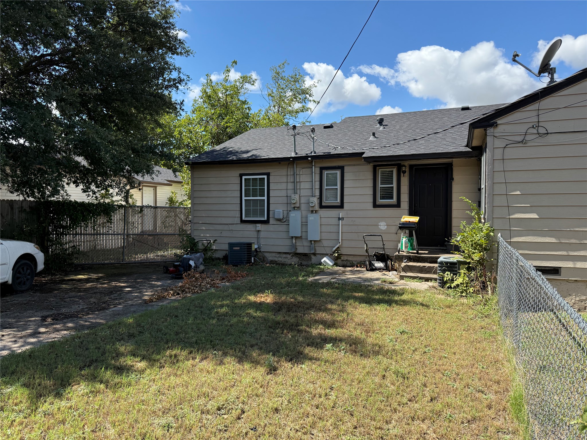 502 19th Street Grand Prairie TX 75050