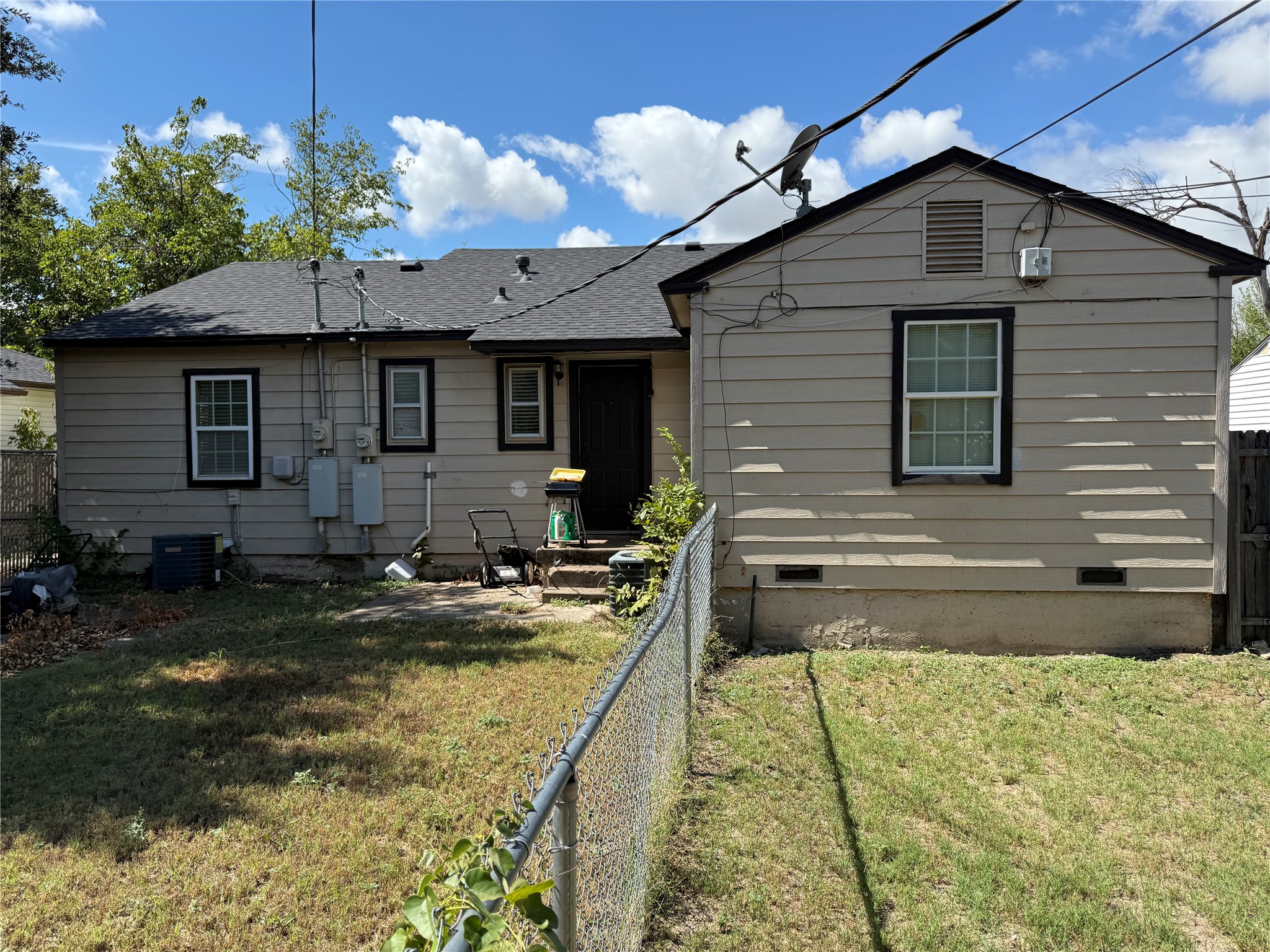 502 19th Street Grand Prairie TX 75050